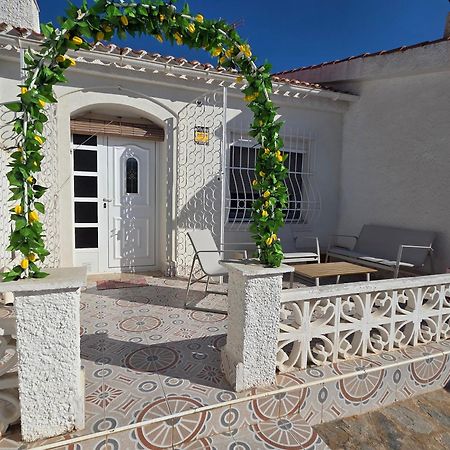 Holiday Apartments Torrevieja Eksteriør bilde