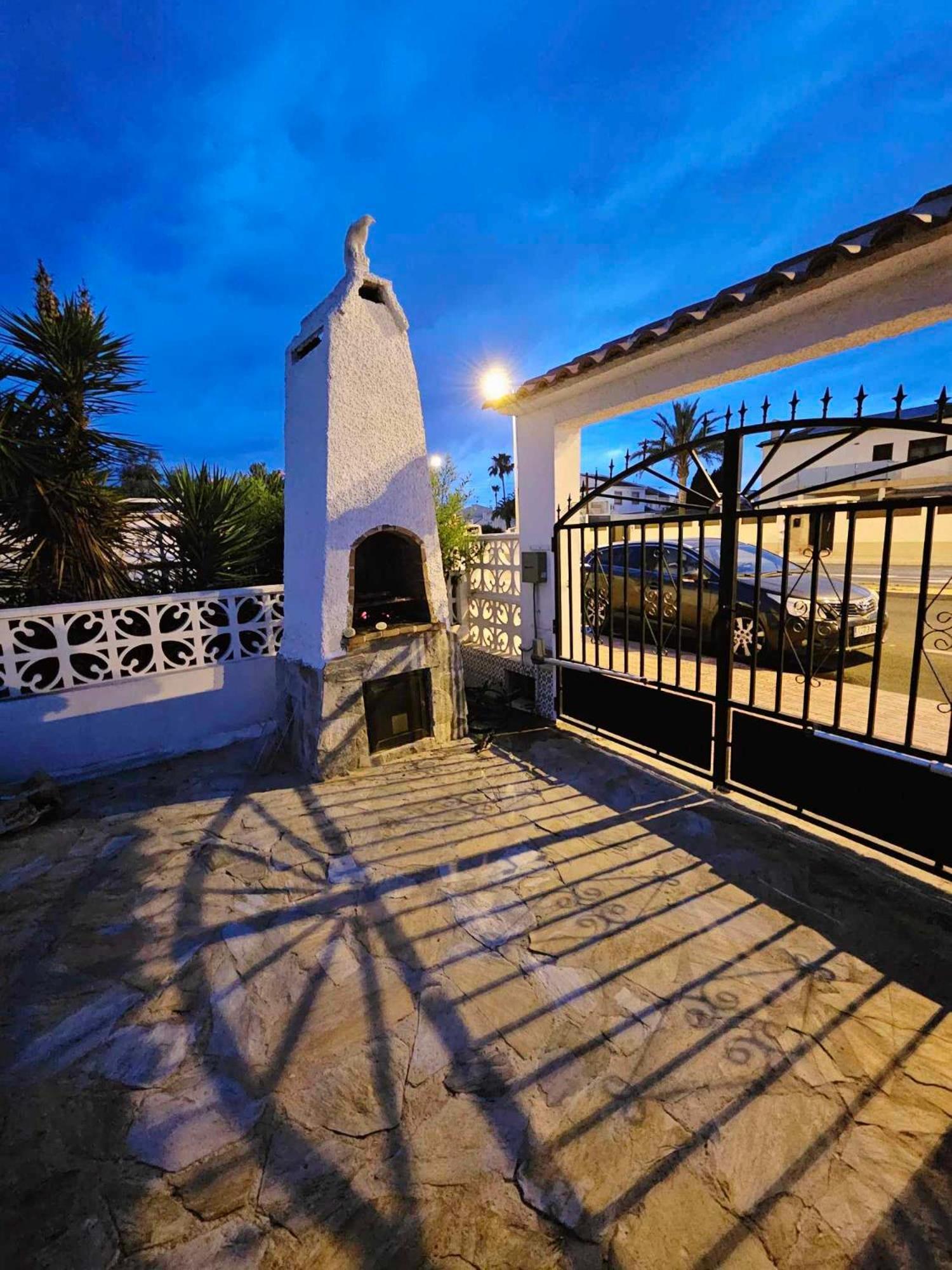 Holiday Apartments Torrevieja Eksteriør bilde