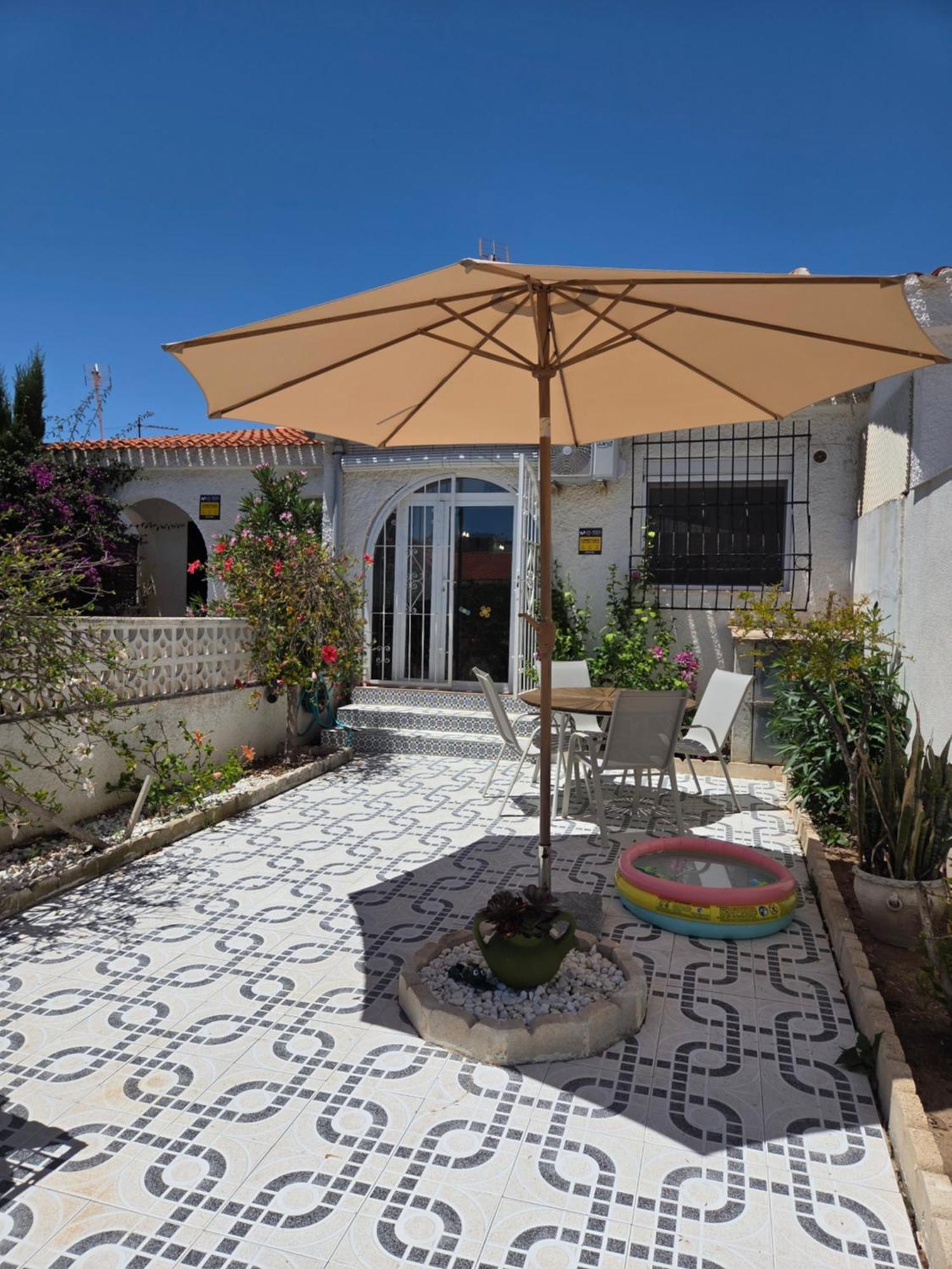 Holiday Apartments Torrevieja Eksteriør bilde